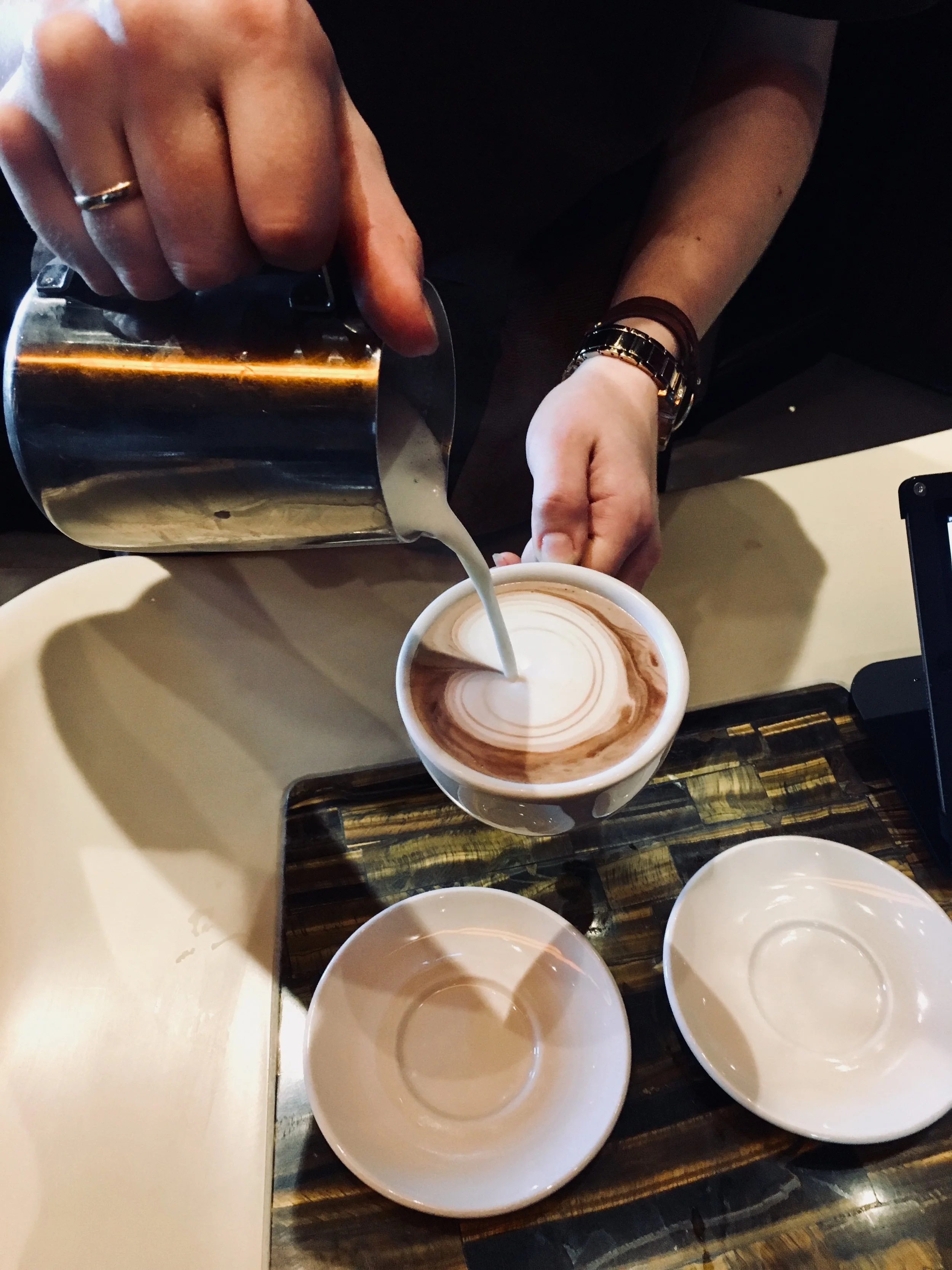 ♡ I loved how they did "latte art" on my hot chocolate ♡