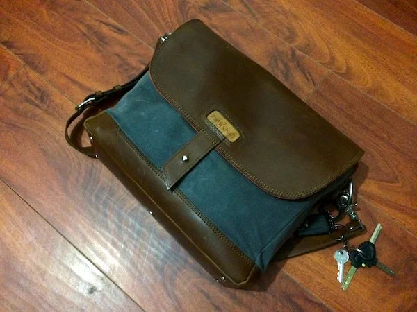 The Messenger Bag.jpg
