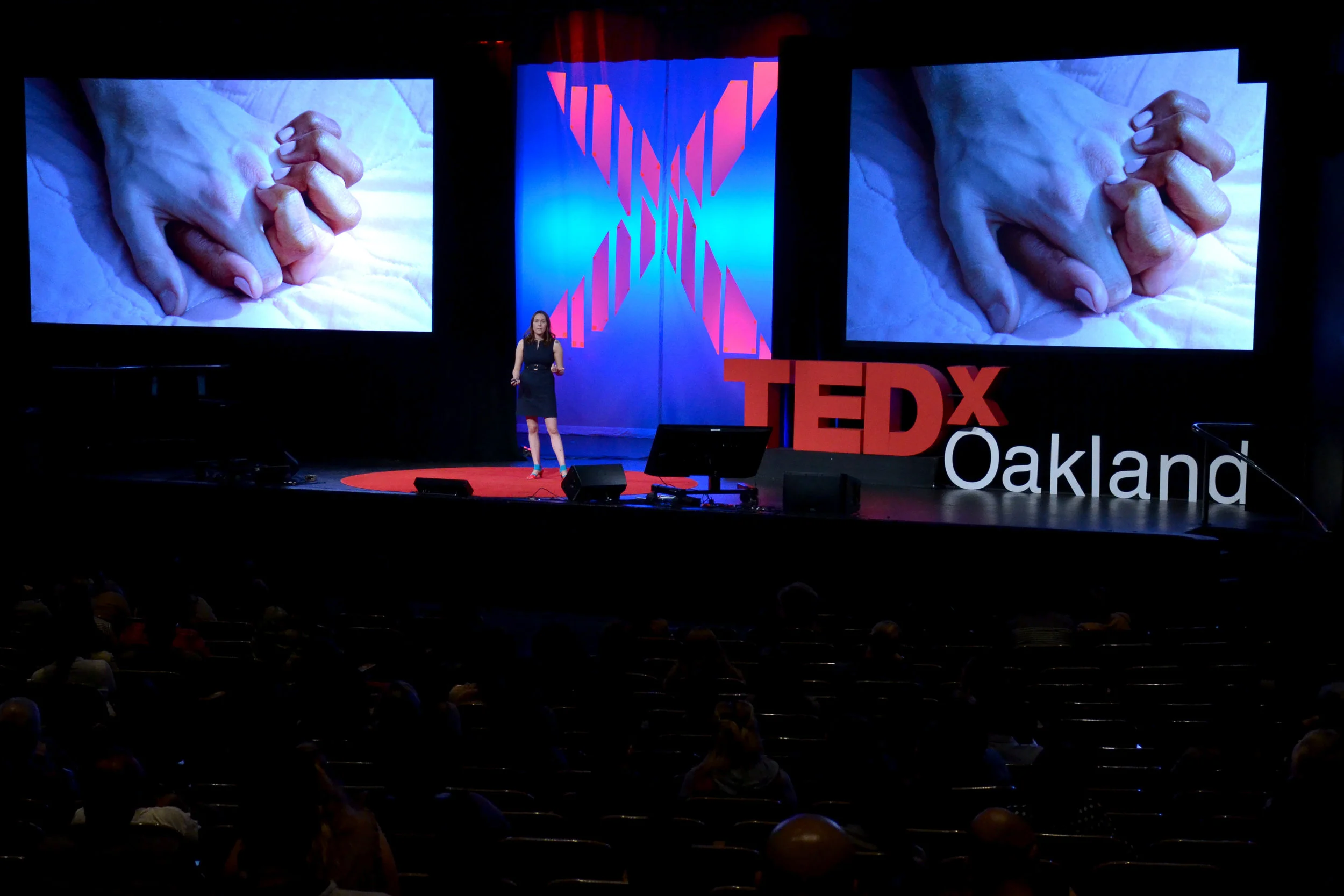 tedxoakland-2017---shot-by-jay-gash_26145671039_o.jpg