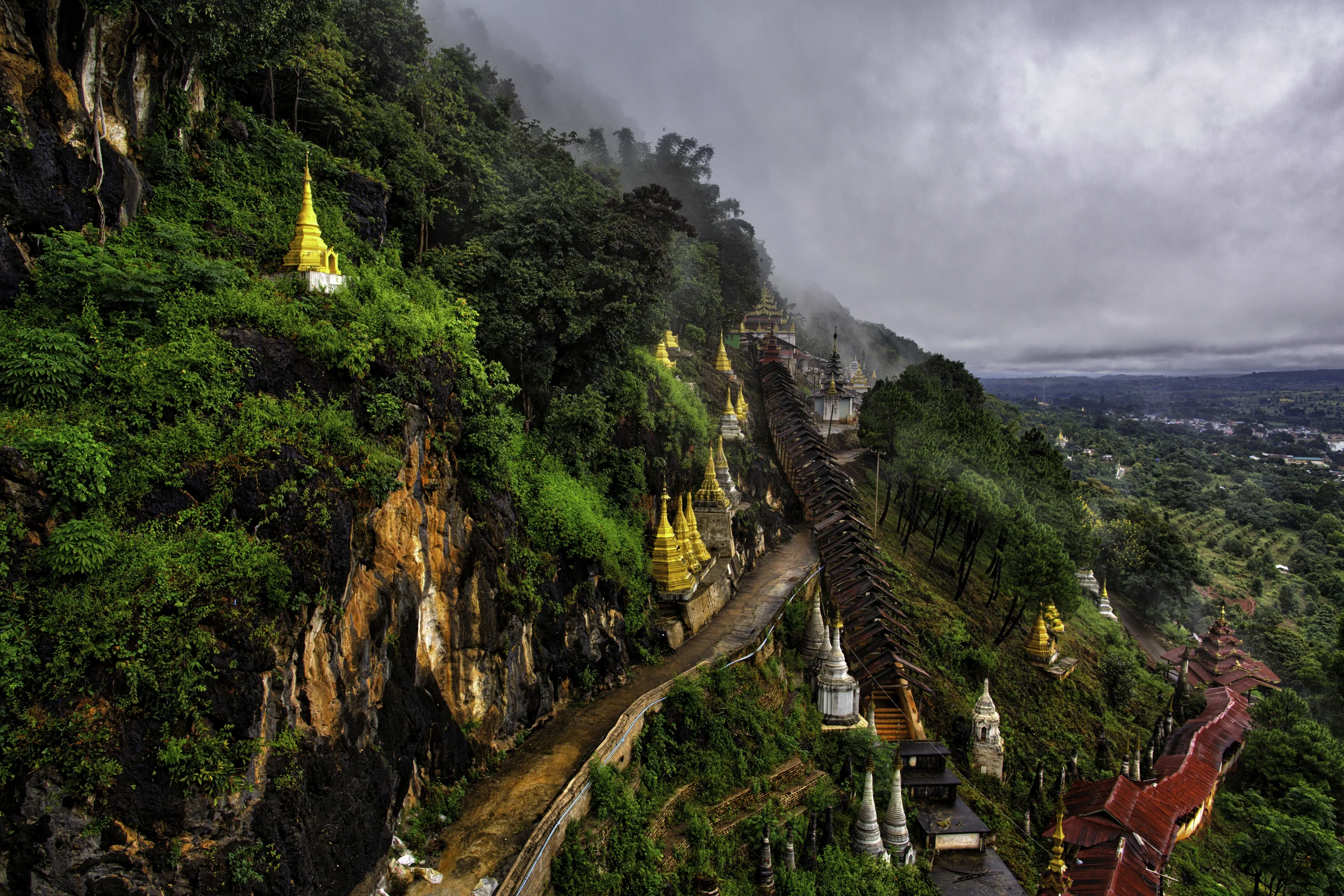 A quiet morning in the Shan State.