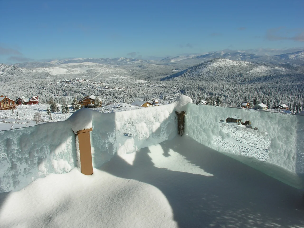 From the breakfast table of "Alta Vista"