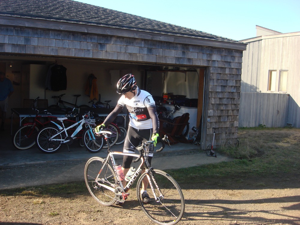 ..... or play ping-pong in the large garage or use Bella Vista as staging point for a serious bike ride, ....