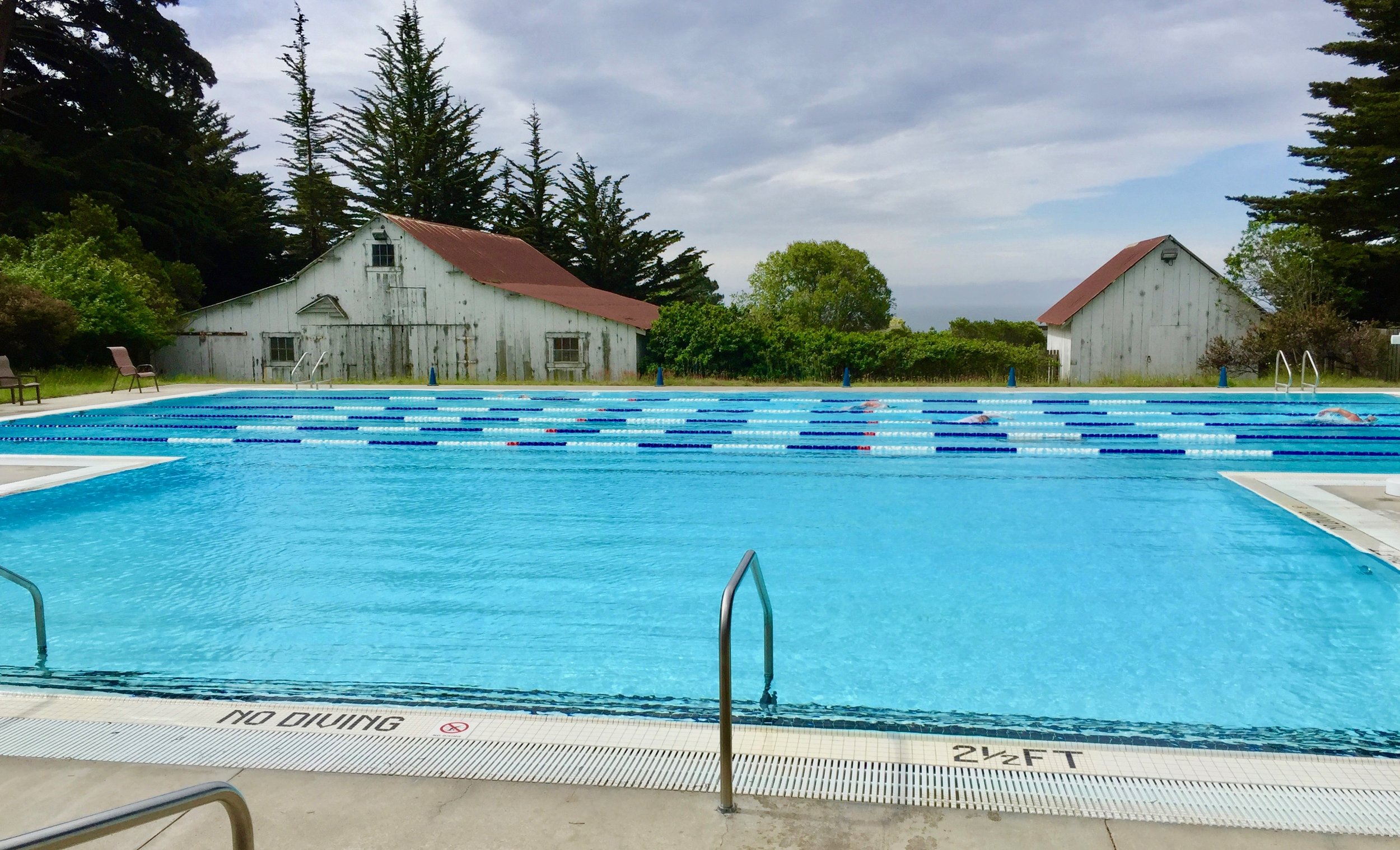 “Infinity” pool at Sea Ranch, 5-min walk from Bella Vista (free admission to our guests)