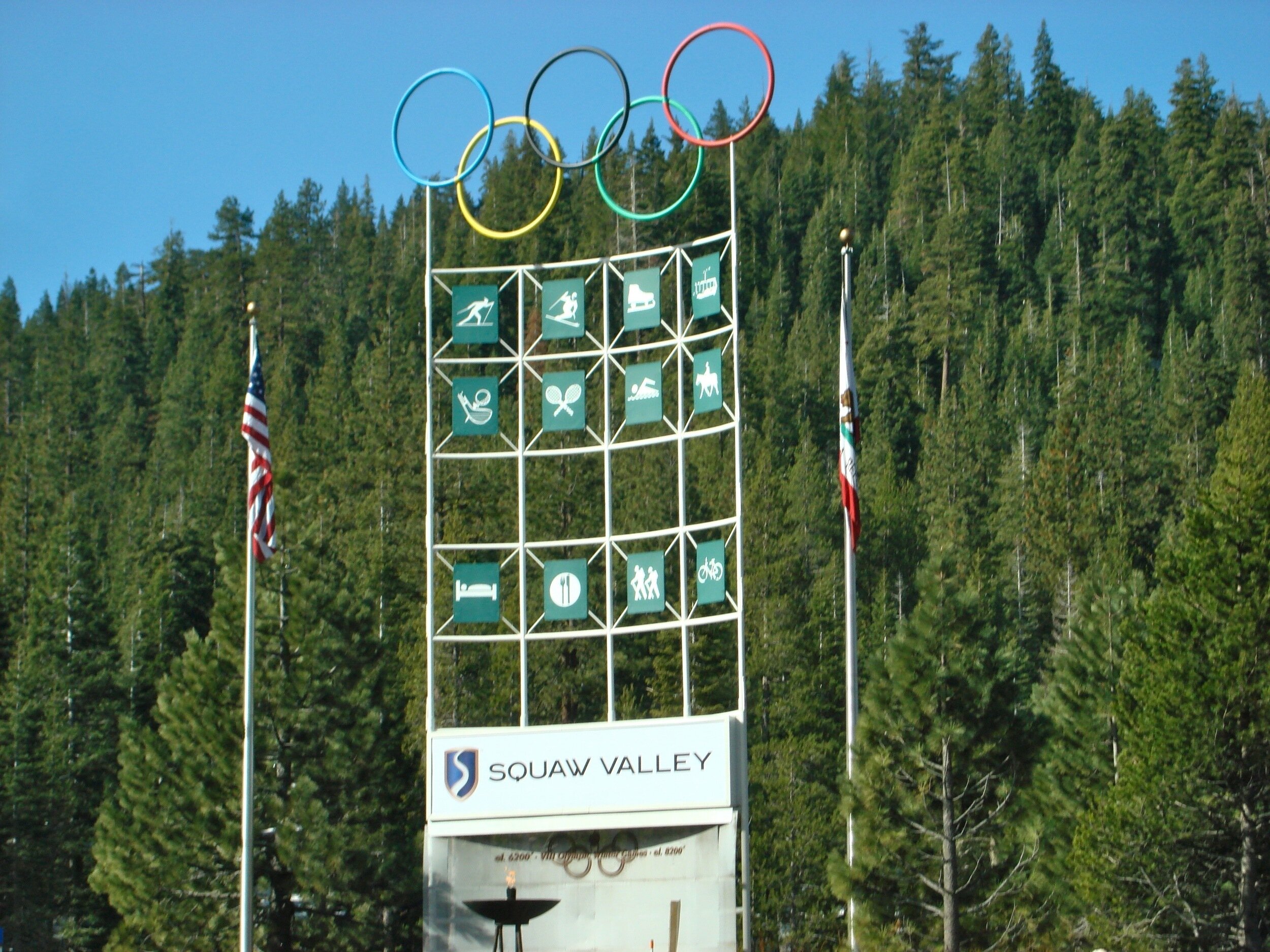 ... just 20 min from Tahoe-Donner - entrance to the sigte of the 1960 Olympics 