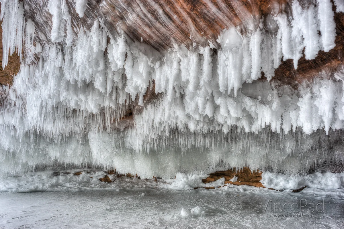 Beautiful frost had formed on dome of the icicles in some of the areas that were exposed to wind-borne moisture.