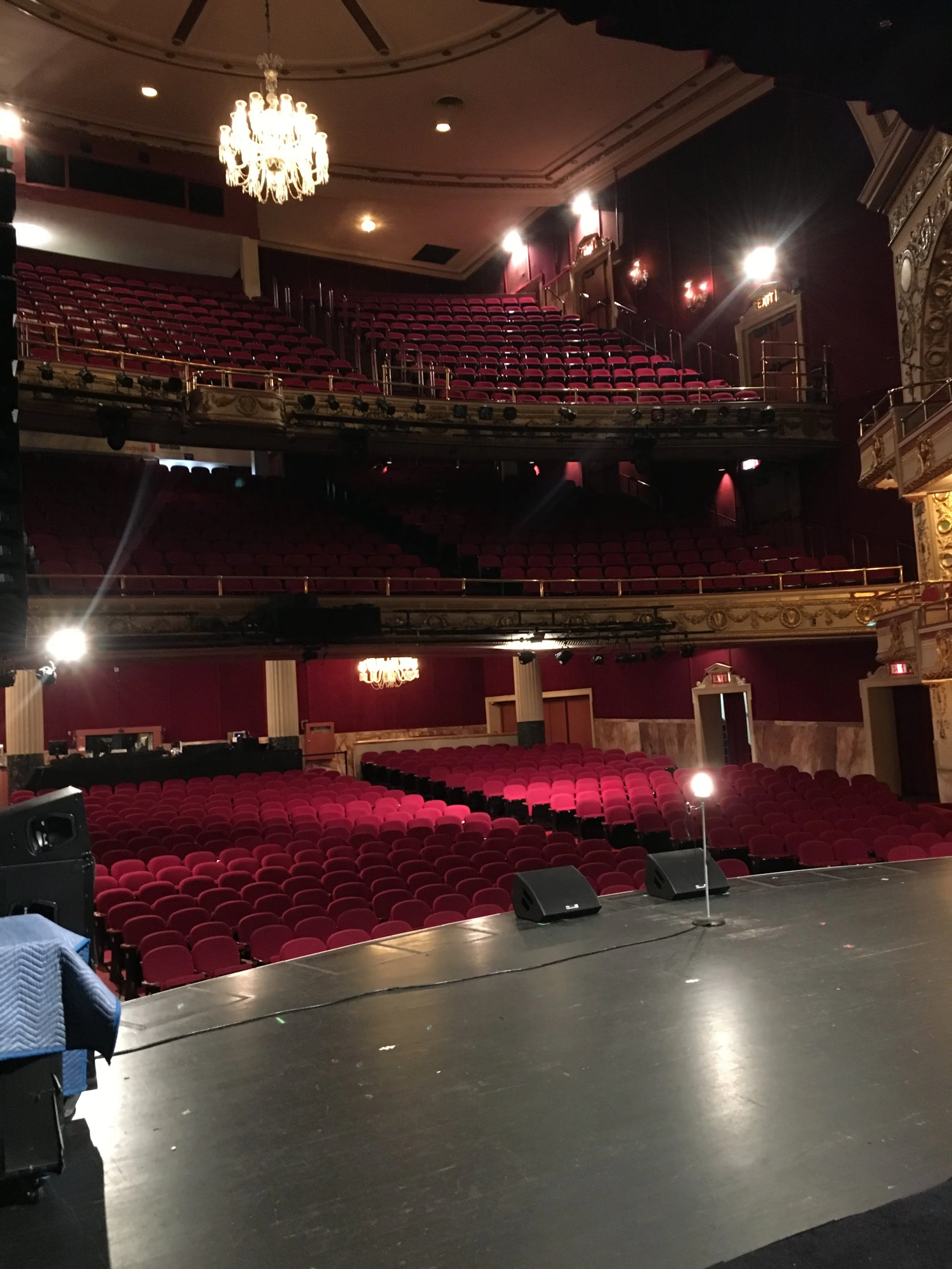 The World Famous Apollo Theater