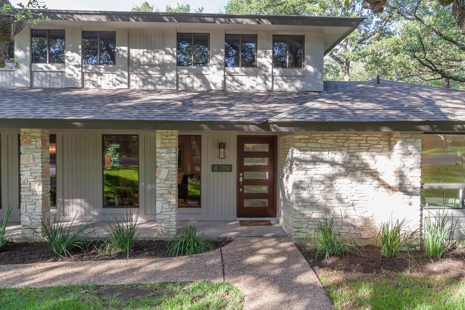 Northwest_Hills_-_Mountian_Ridge_Modern_Story_and_a_half_home-7975.jpg