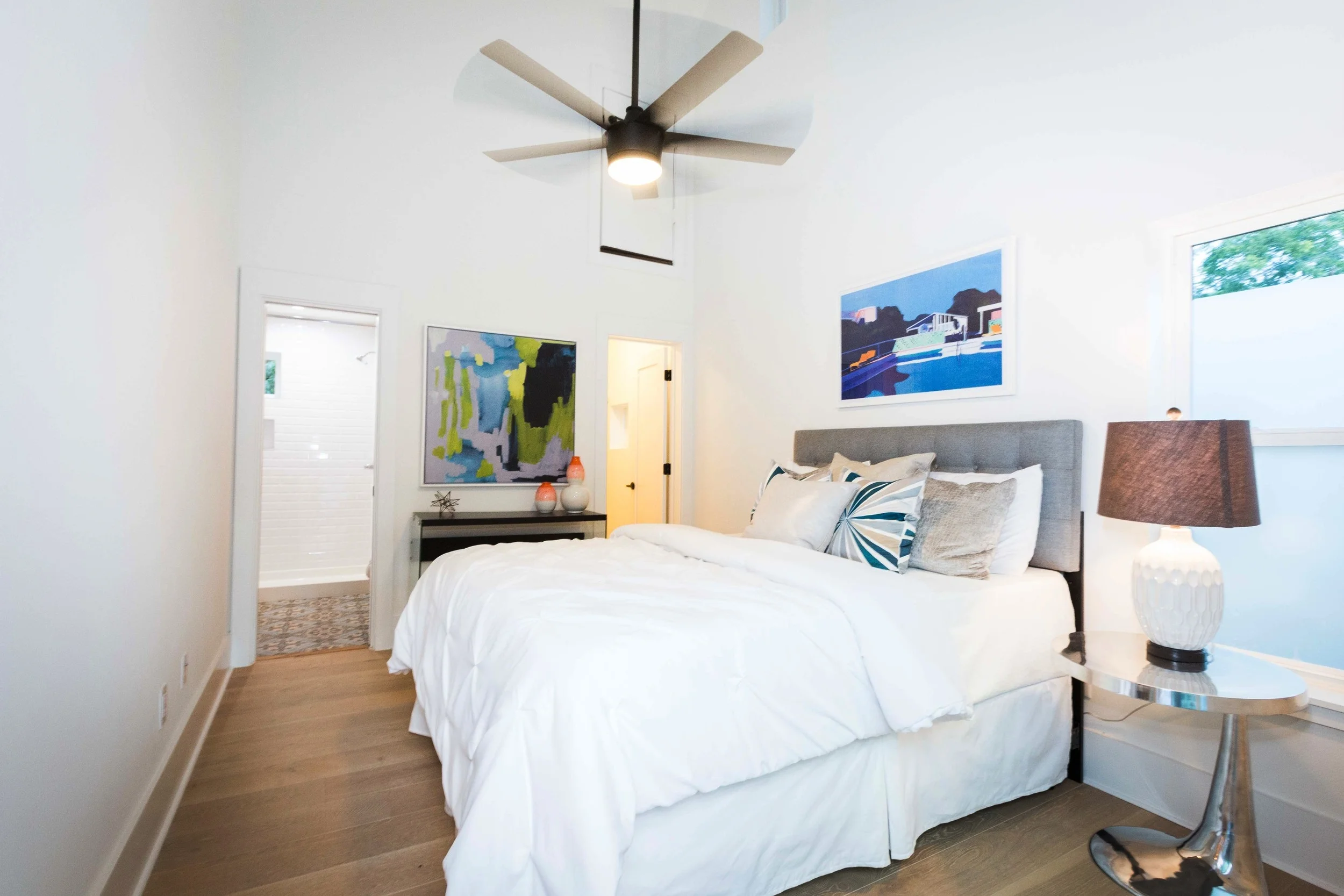 2504_WillowB_-_East_Austin_Alley_House_Modern_Cottage-9734.jpg