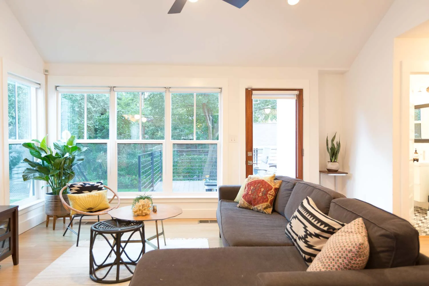 CherrywoodAdditionRenovationClassicModernBungalowCottageAustinDesign-0797.jpg