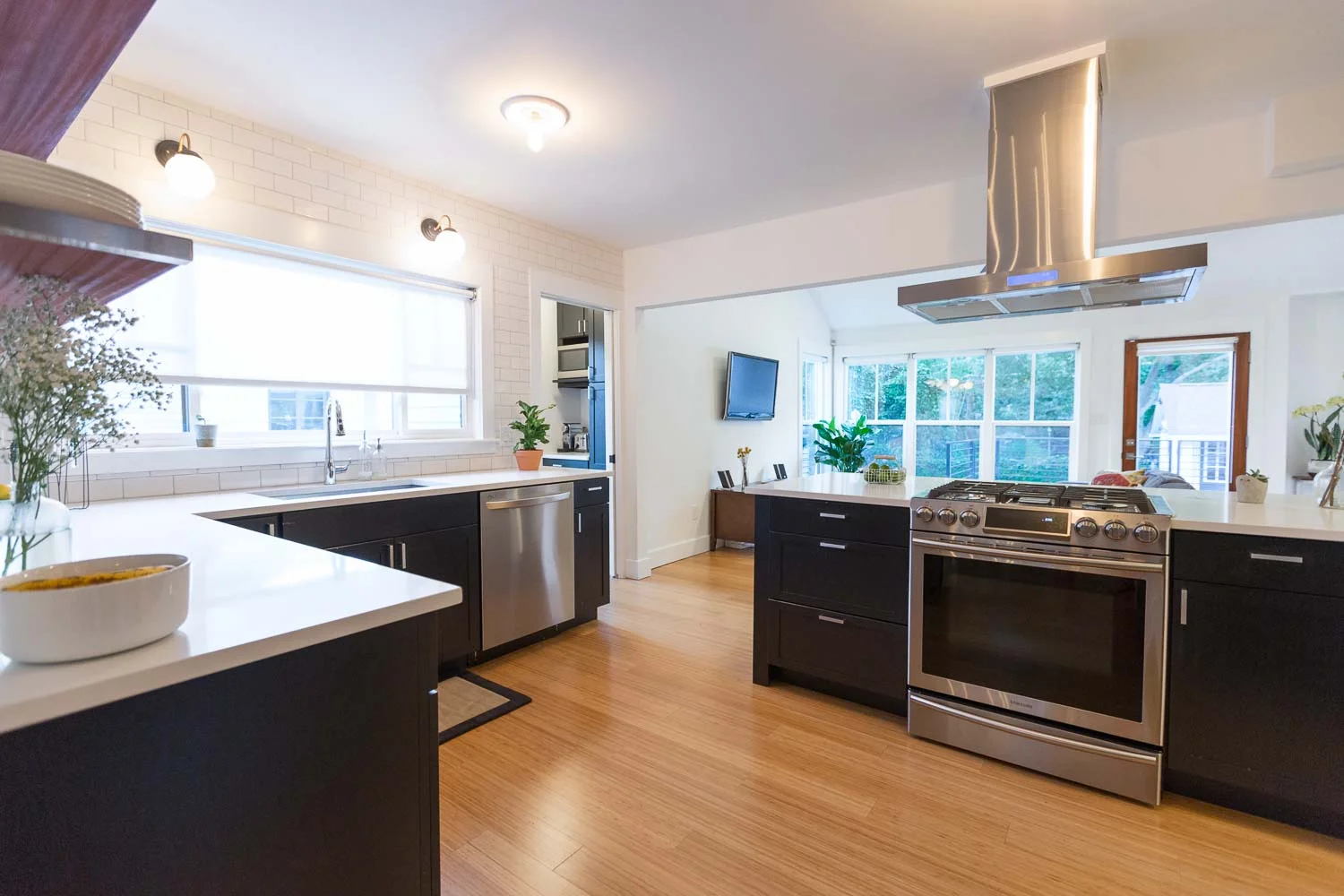 CherrywoodAdditionRenovationClassicModernBungalowCottageAustinDesign-0820.jpg