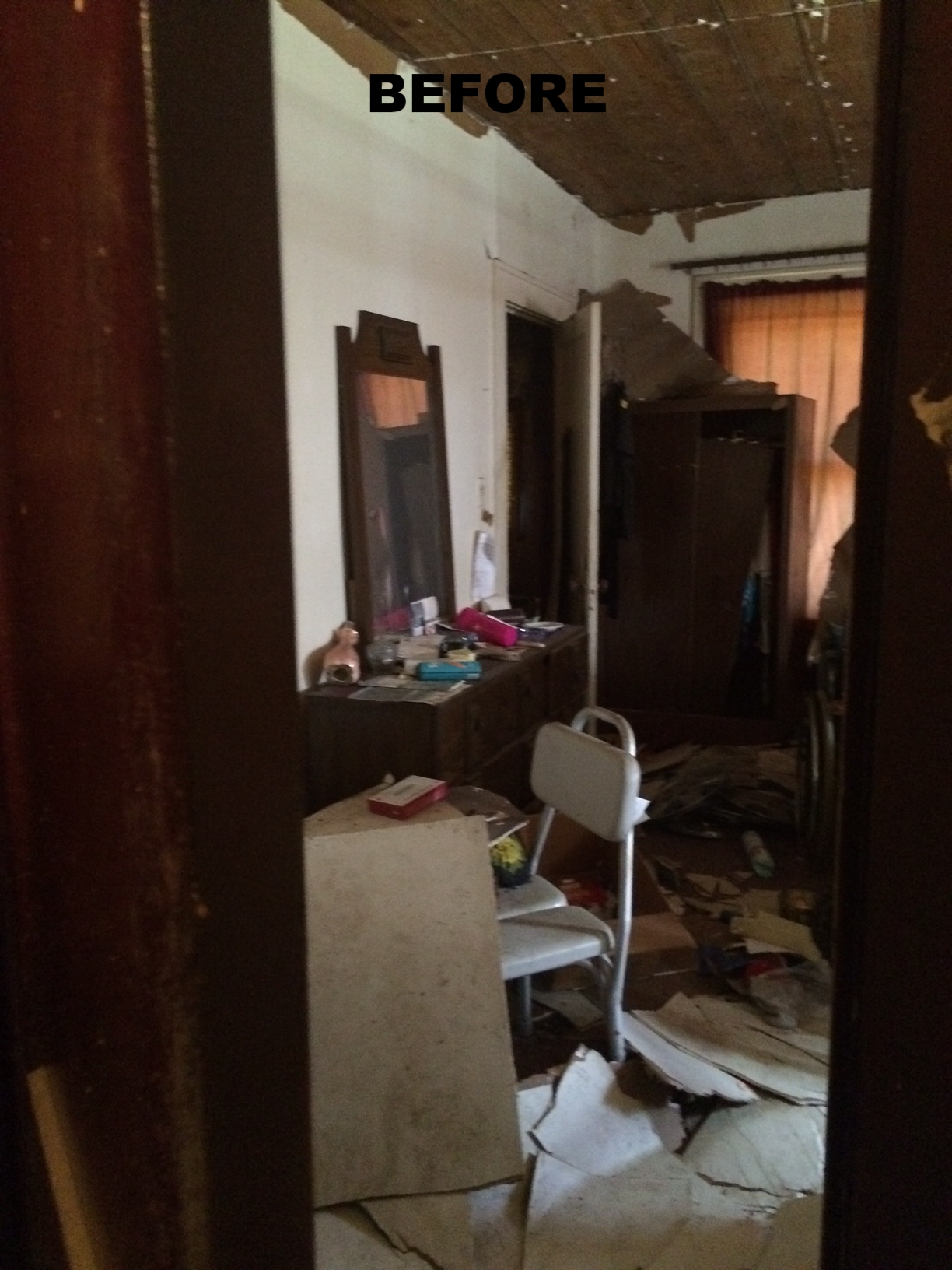 The only good thing I could say about the master bedroom is that was just large enough that we could add a walk-in closet and 2nd bathroom when combined with some room we stole from the kitchen and hall bathroom.