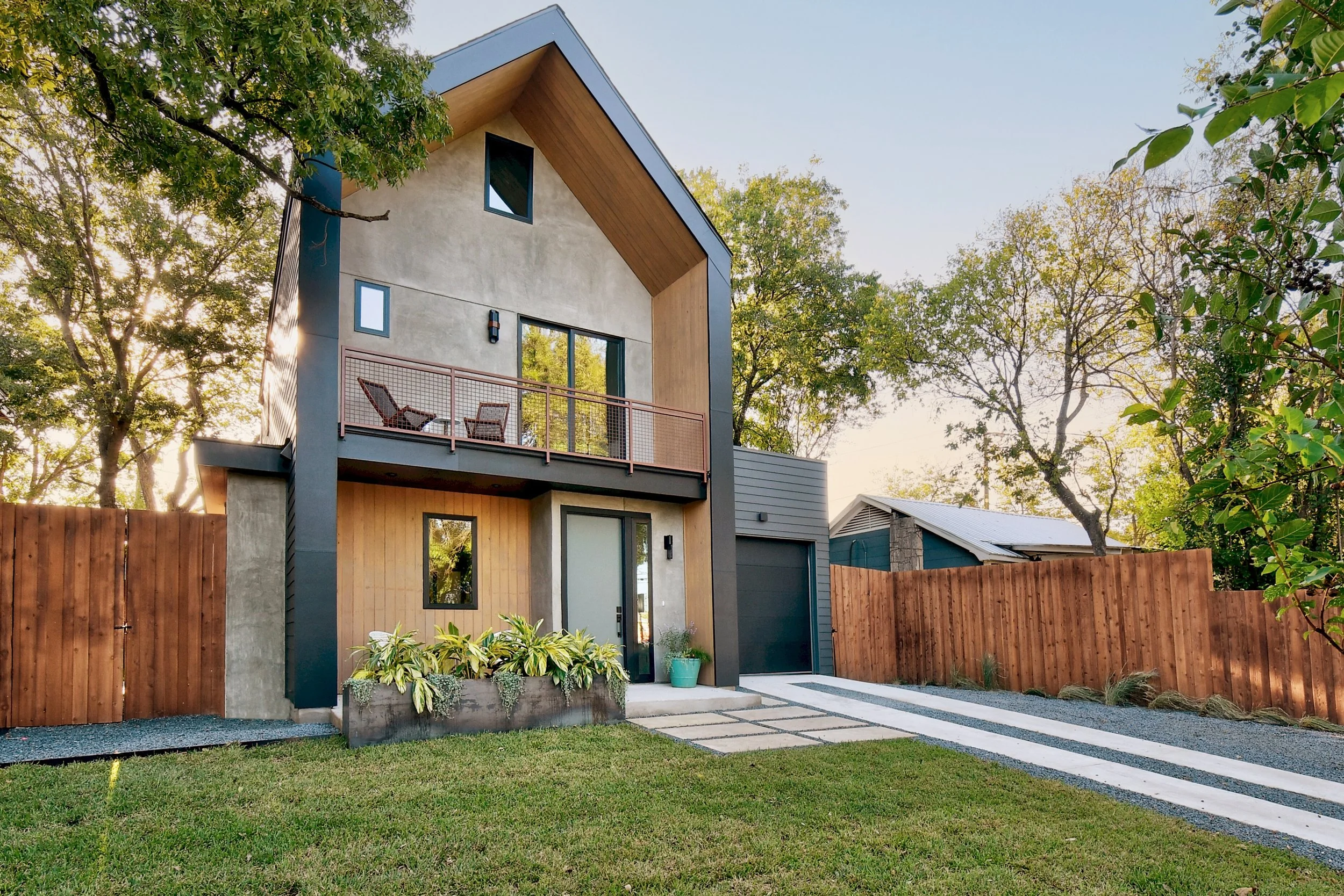 5303 Avenue G Unit 1 002_11948624.jpeg