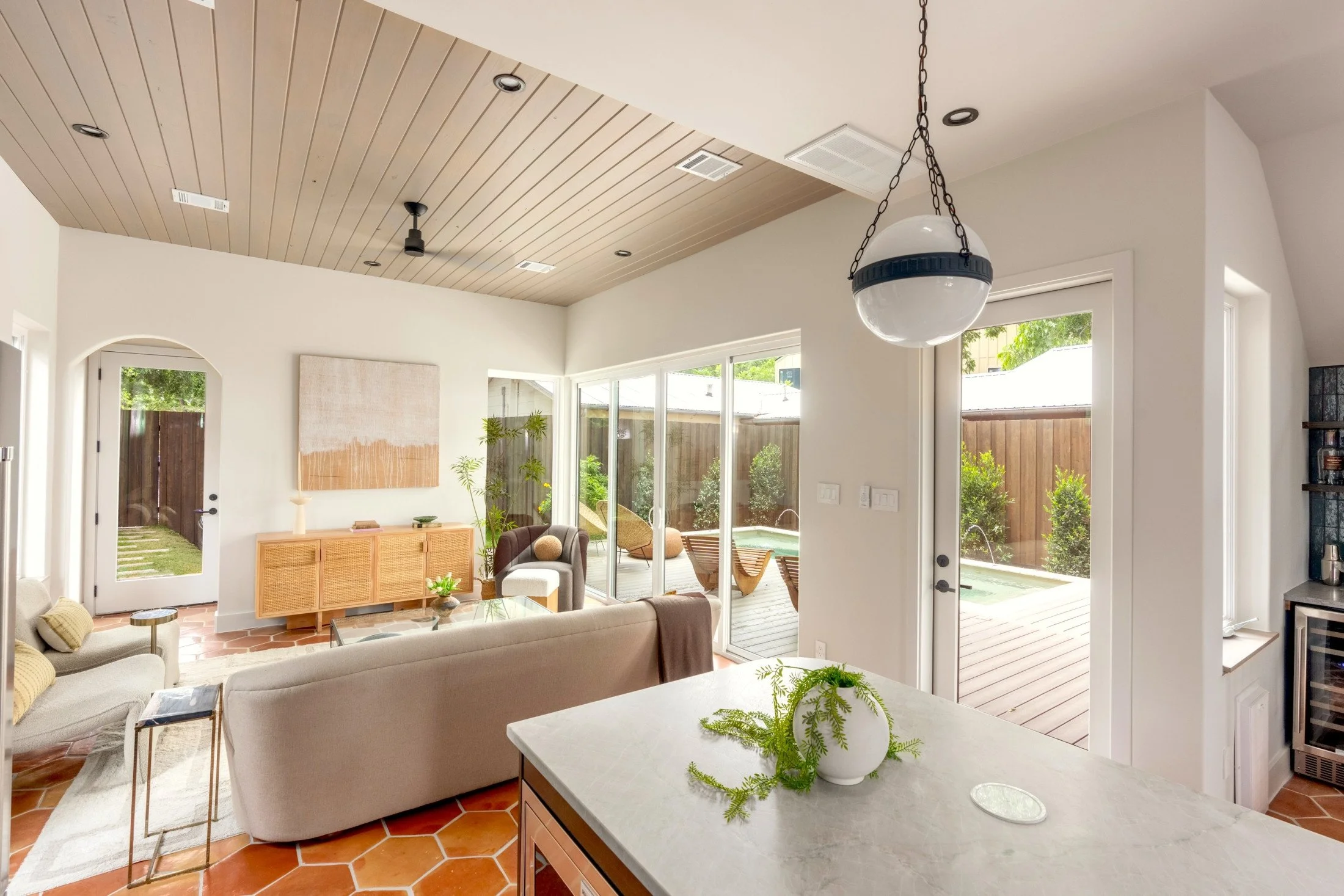 013-4713BolmRoad.jpg