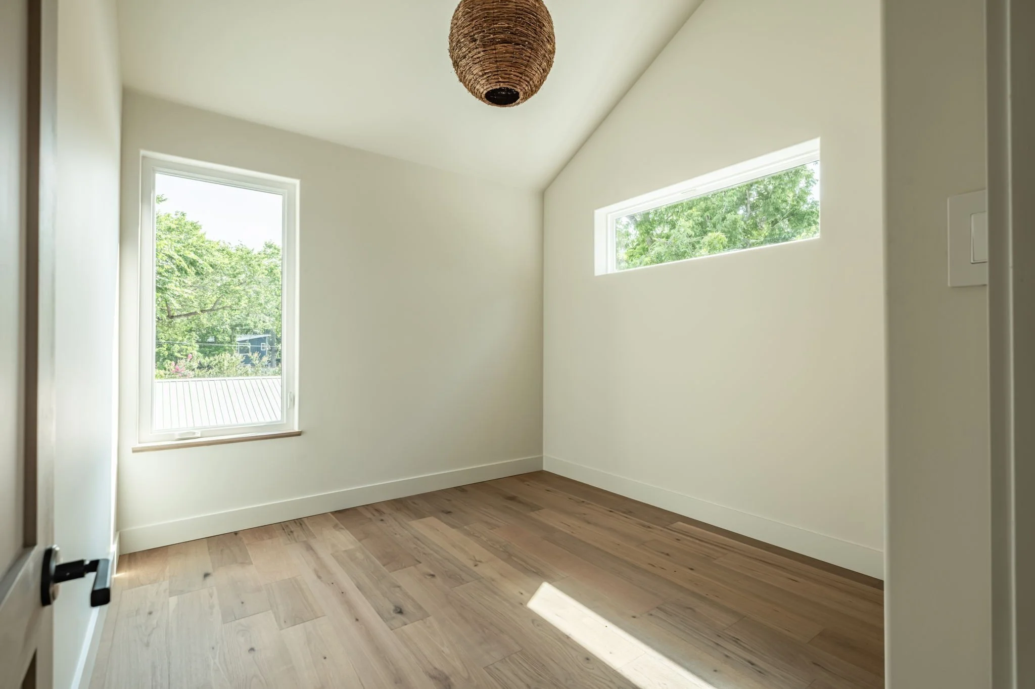 036-4713BolmRoad.jpg