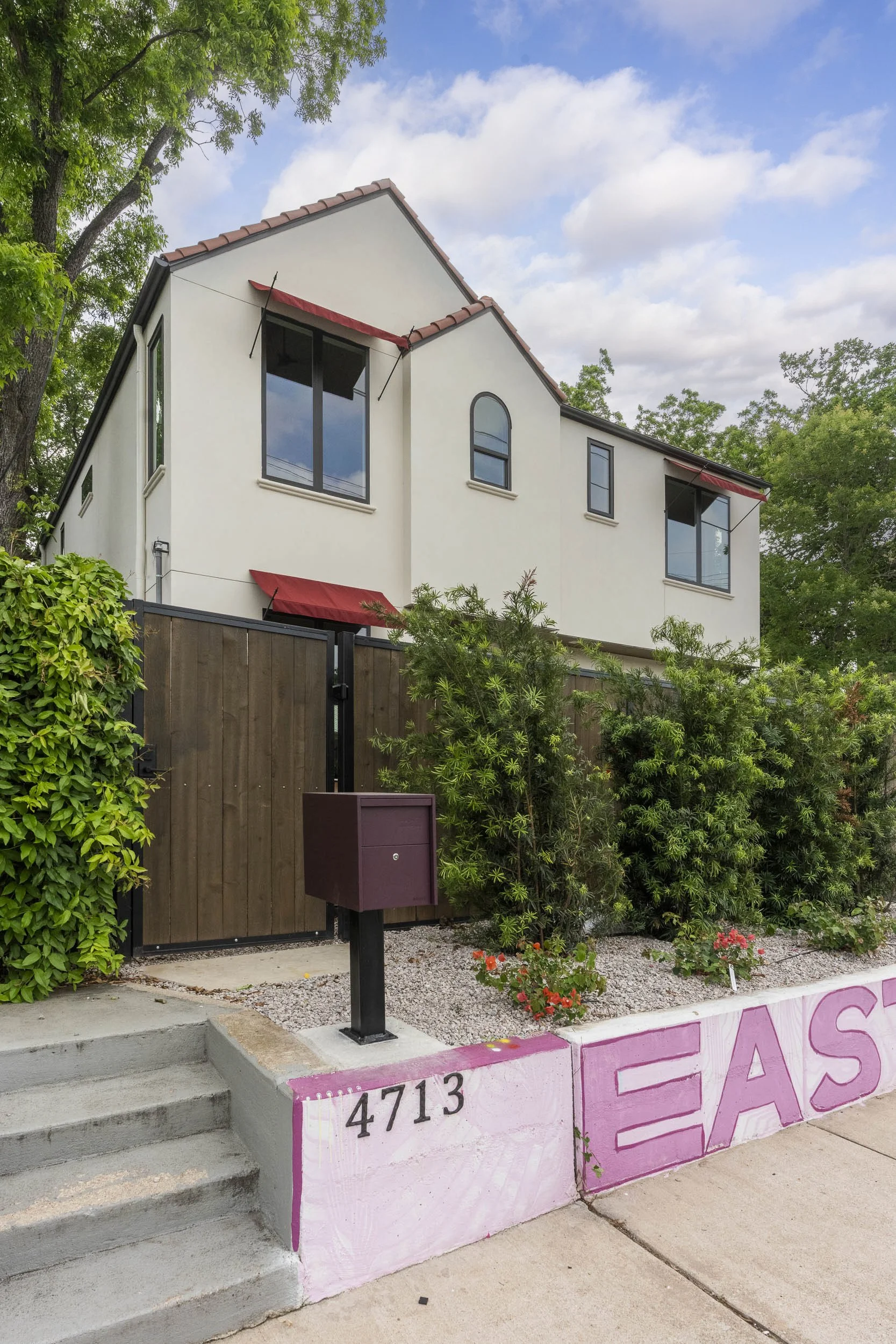049-4713BolmRoad.jpg