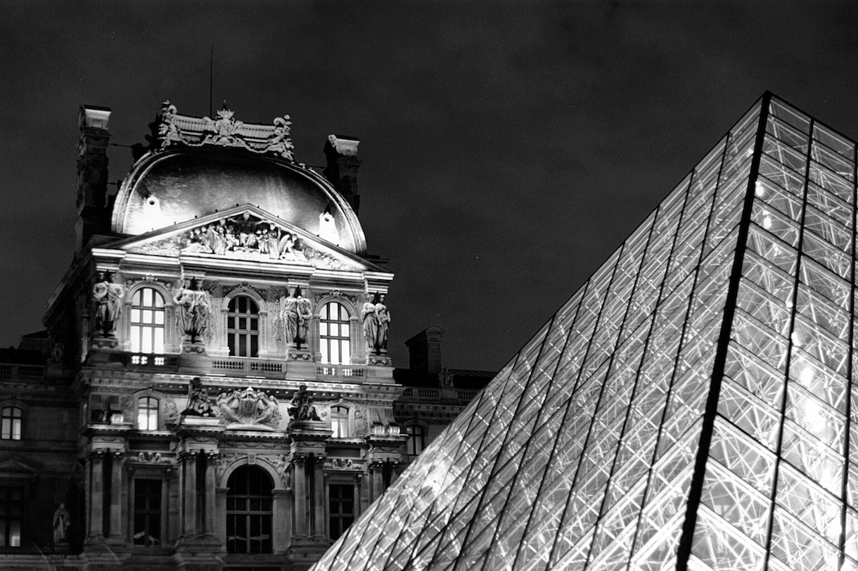 Musée du Louvre | Paris in Black and White | Bill McClave