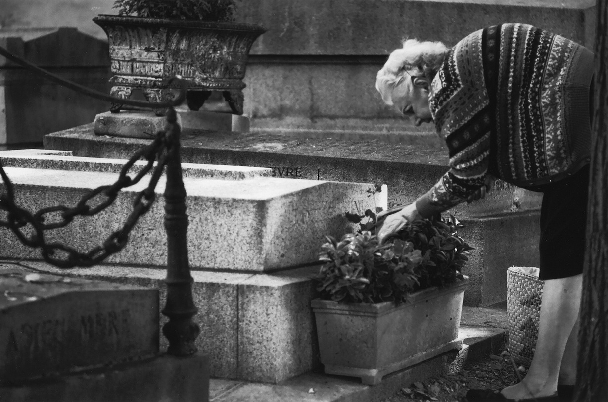 Cimetière Père Lachaise | Paris in Black and White | Bill McClave