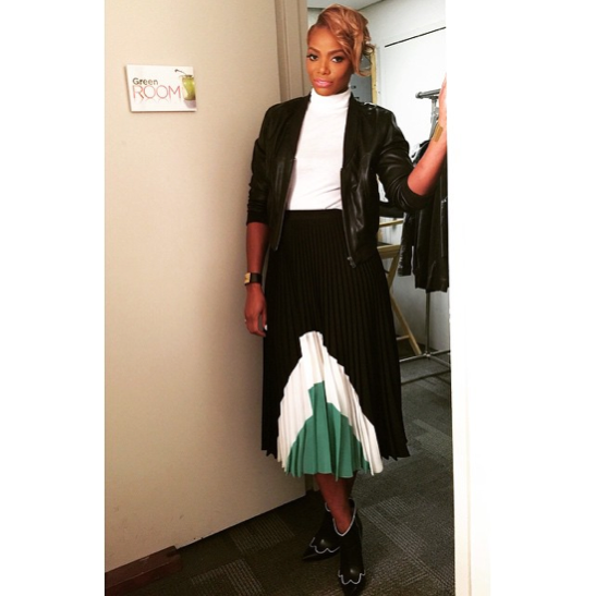 Tai's Full Look on the View.png