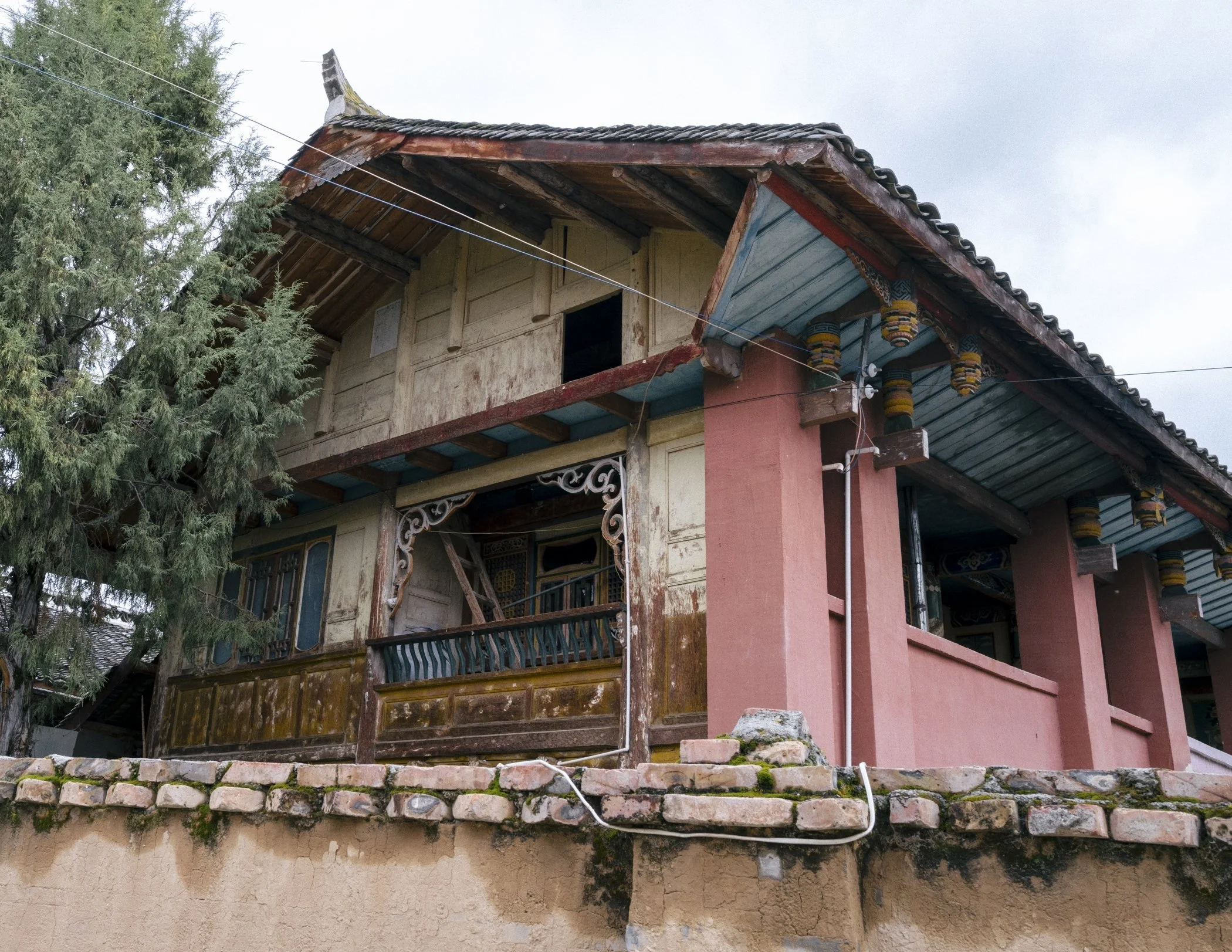 tibet_nicholasswan_leicaq2-6.jpg