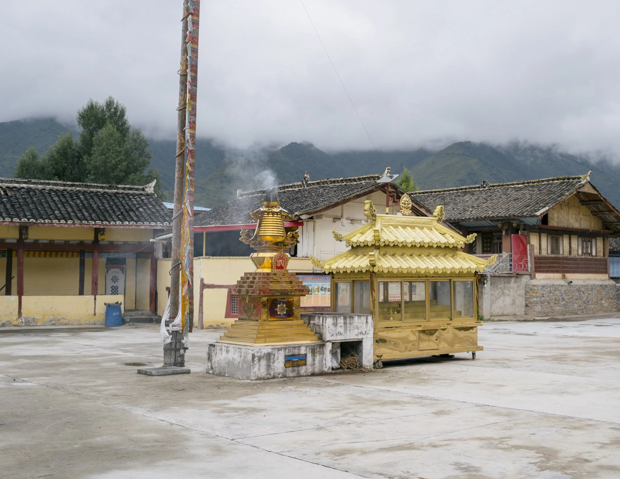 tibet_nicholasswan_leicaq2-7.jpg