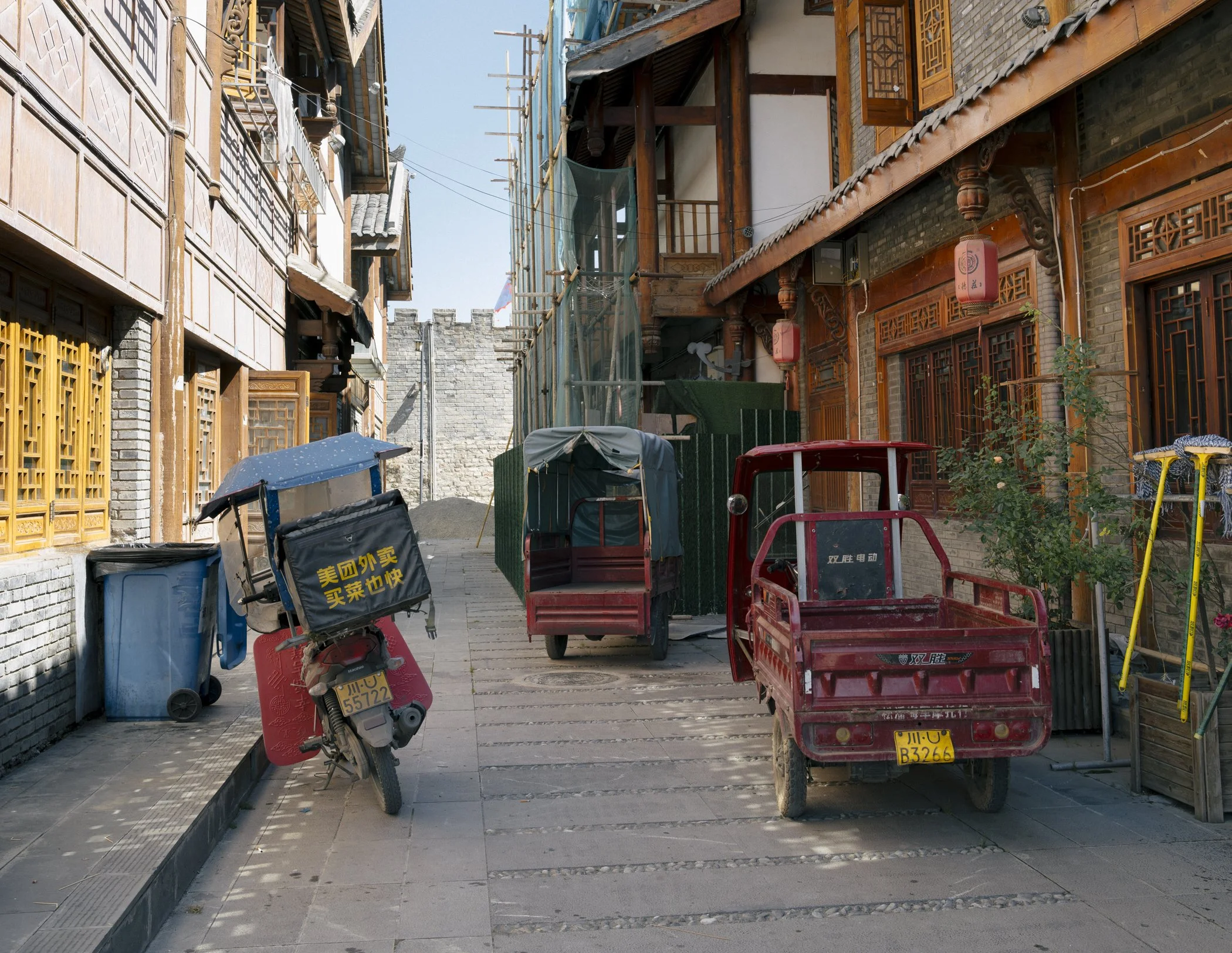 tibet_nicholasswan_leicaq2-33.jpg