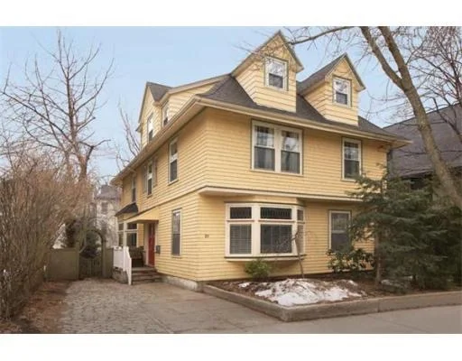 picture-uh=e668e5f97f1e79ee9886a69e6bf82cb-ps=4ee7b37493bb3648f8c828e684735a-89-Aspinwall-Ave-Brookline-MA-02446.jpg