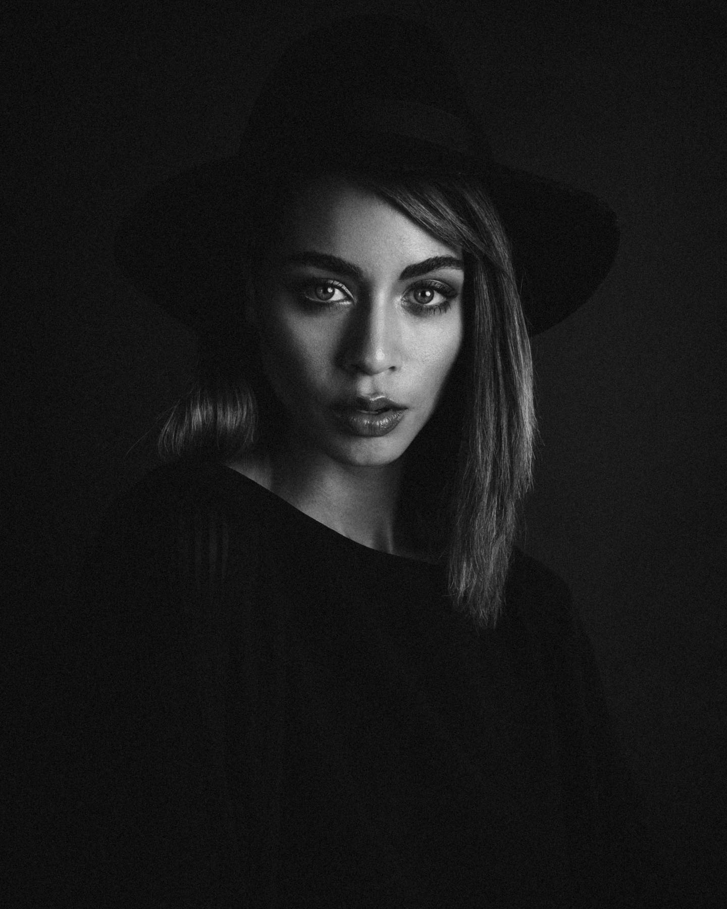 Sometimes creativity occurs at 2am. Its crazy awesome when your team works so well together at such ridiculous hours. Everyone was super determined to create amazing images from this editorial concept of black and white. Not only we created this image, but also an editorial (coming soon), behind the scenes film, and a fashion film. So much content in such little time.