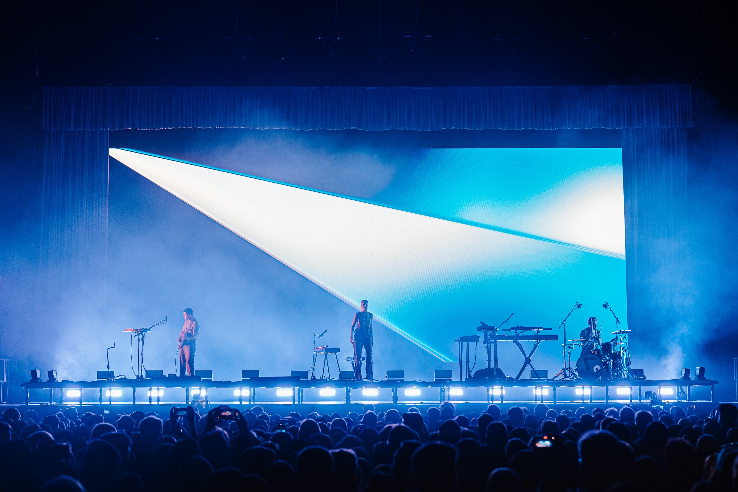 Studio Moross - London Grammar - Ally Pally - 12th November 2021 by Luke Dyson - LD1_0175.jpg