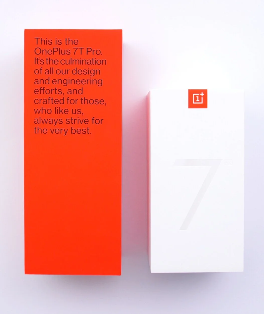 The size difference between the OnePlus 7T Pro Box (Left) and the 7 Pro (Right)
