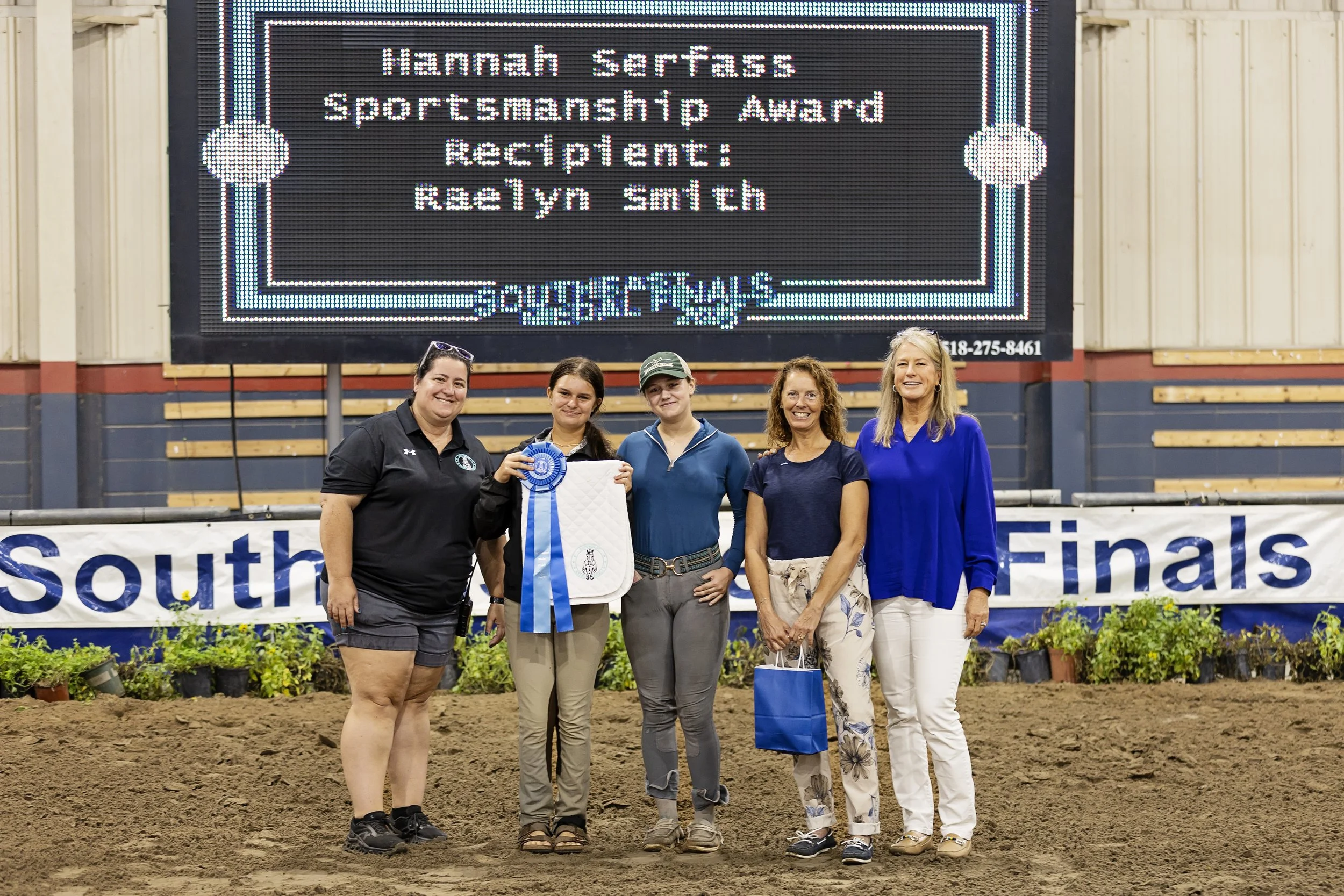 HannahSerfassSportsmanshipAward_RaelynnSmith_VDP_8237.jpg