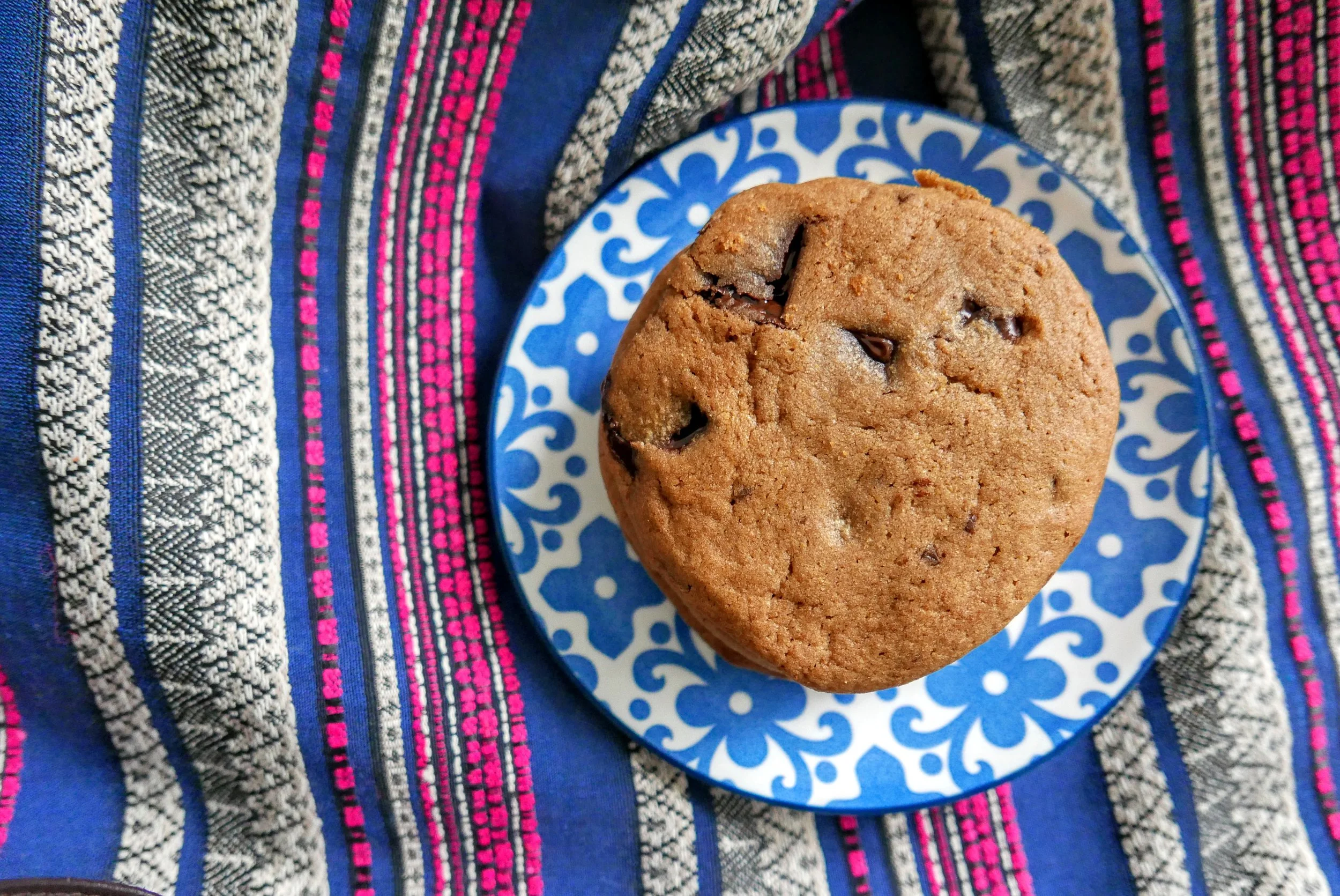 Mesquite &amp; Dark Chocolate Chunk Cookies