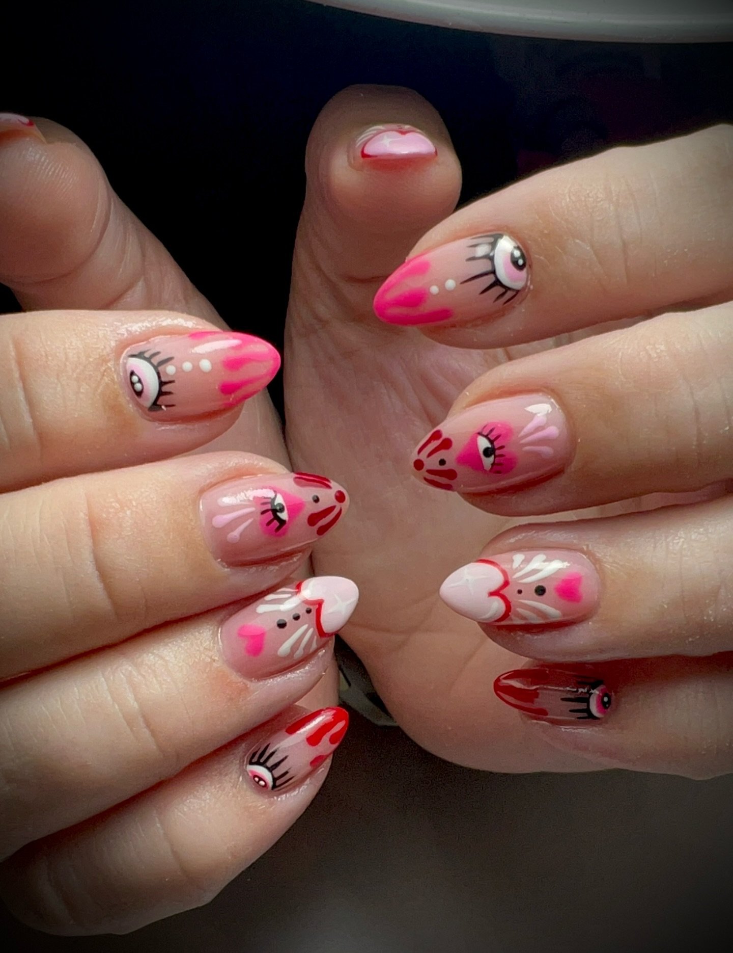 When the client says &ldquo;do what you like&rdquo;&hellip; 💅💖
and I&rsquo;ve been saving the perfect idea for exactly this moment 😌✨

This set was inspired by my Pinterest mood board so unfortunately I can&rsquo;t tag the original tech! 

A littl