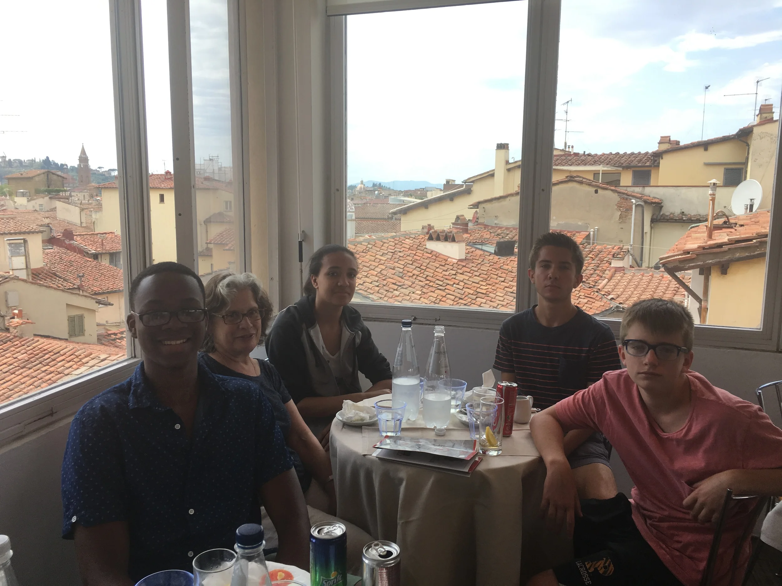 Meg and some of the kids having lunch at the Uffizi