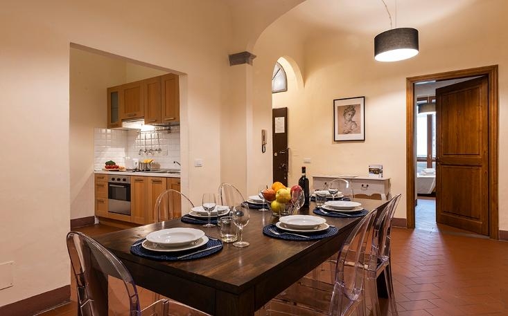 property$image$201812$1544696177668_Piazza_Santo_Spirito_Oltrarno.jpeg