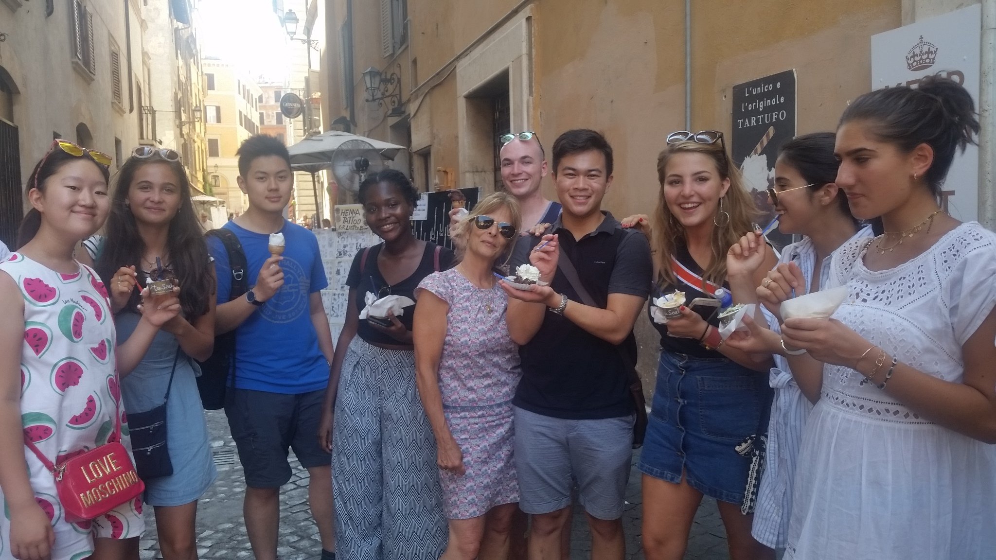 Flo 2 gelato in rome.jpg