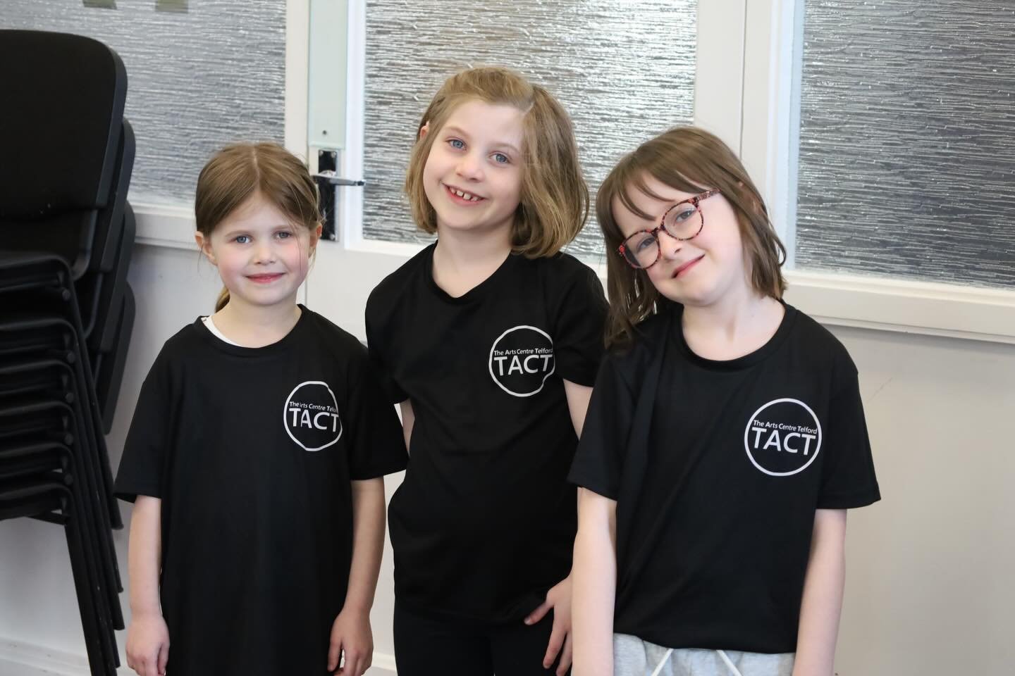 💛 SATURDAY MORNING AT TACT - EXCITEMENT, FUN, CREATIVITY &amp; COMMUNITY

💛 Beginners have been dancing beautifully with Ben, and singing Matilda with Jack, the Juniors have had scripts in their hand learning some fantastic duologues with Aaron and