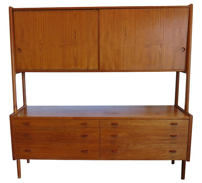 Hans Wegner RY20 sideboard: Sold