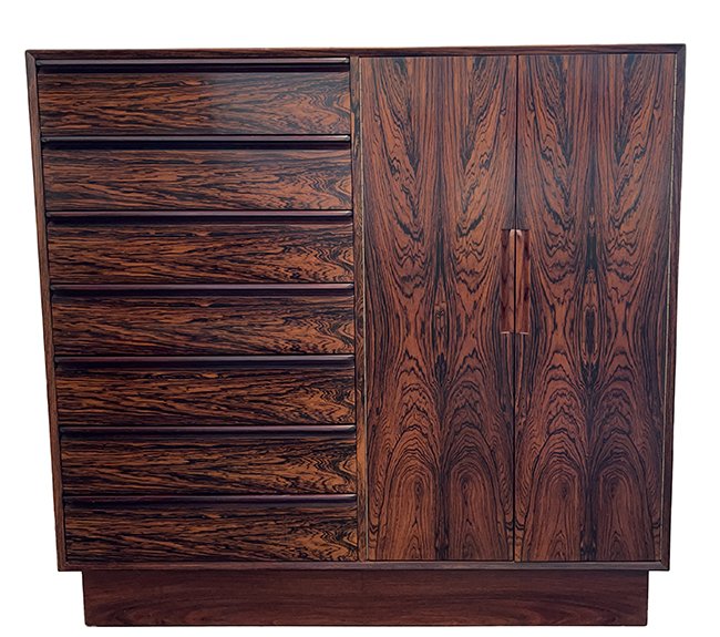 Rosewood chest of drawers: Sold