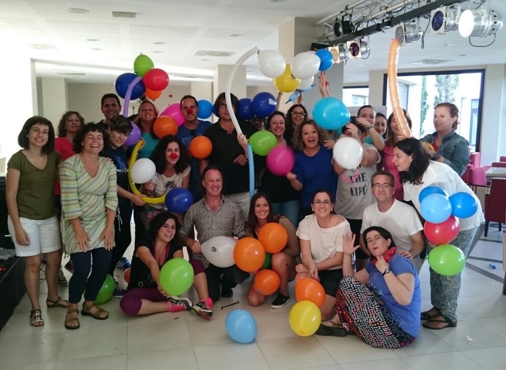 Enseñar la creatividad a los profesores en un curso de fin de semana organizado por el CEP Huelva-Isla Cristina.