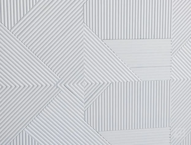 MAL QUEEN HEADBOARD DETAIL 