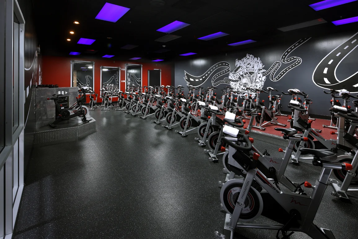 Crunch Fitness - Burbank, CA
