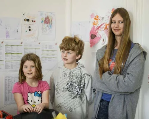 Preaben, Avi y Jessi