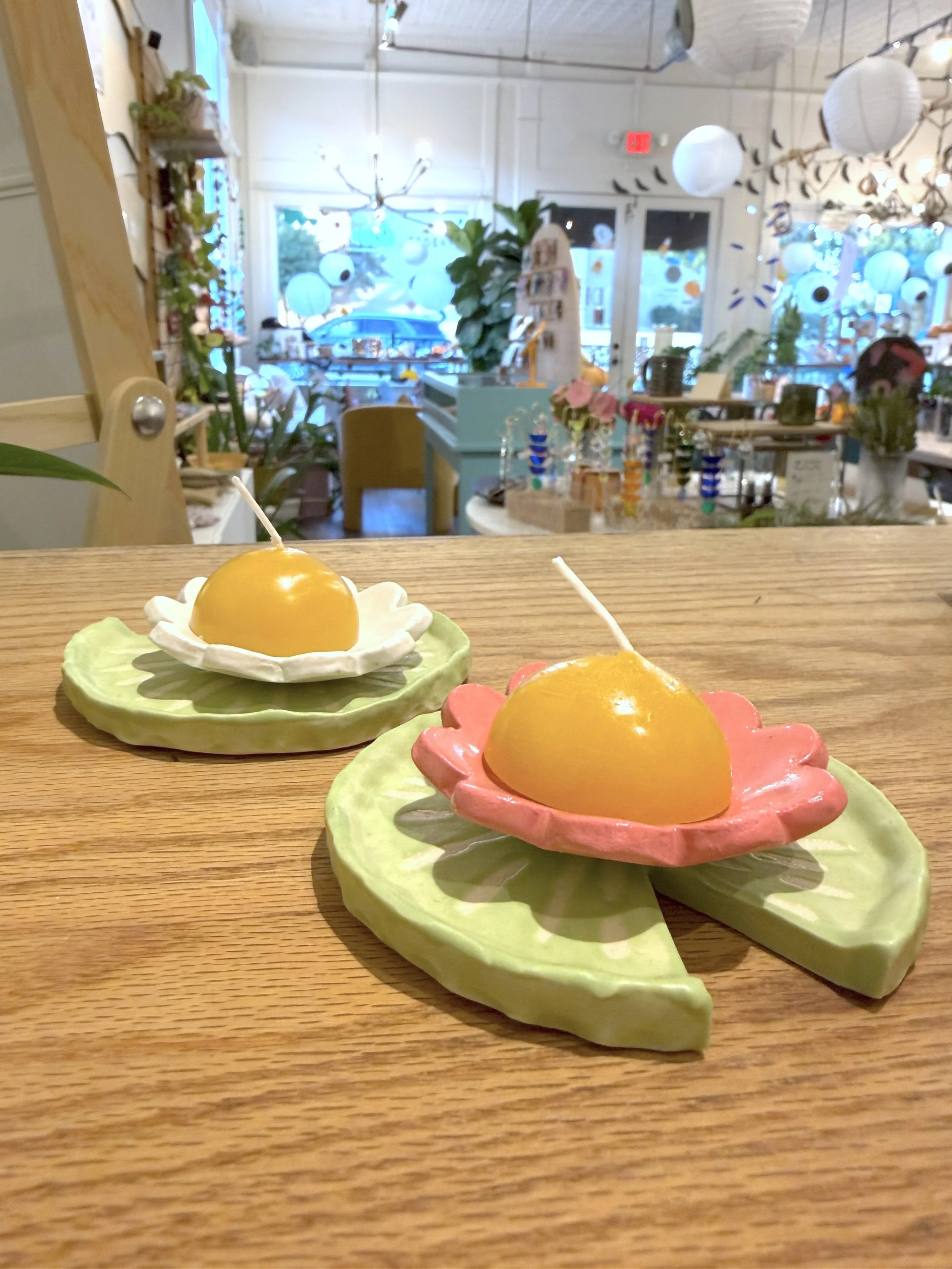 Lily Pad Tea Lights- white or pink
