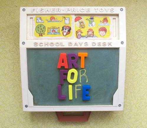 art for life school desk 2.jpg