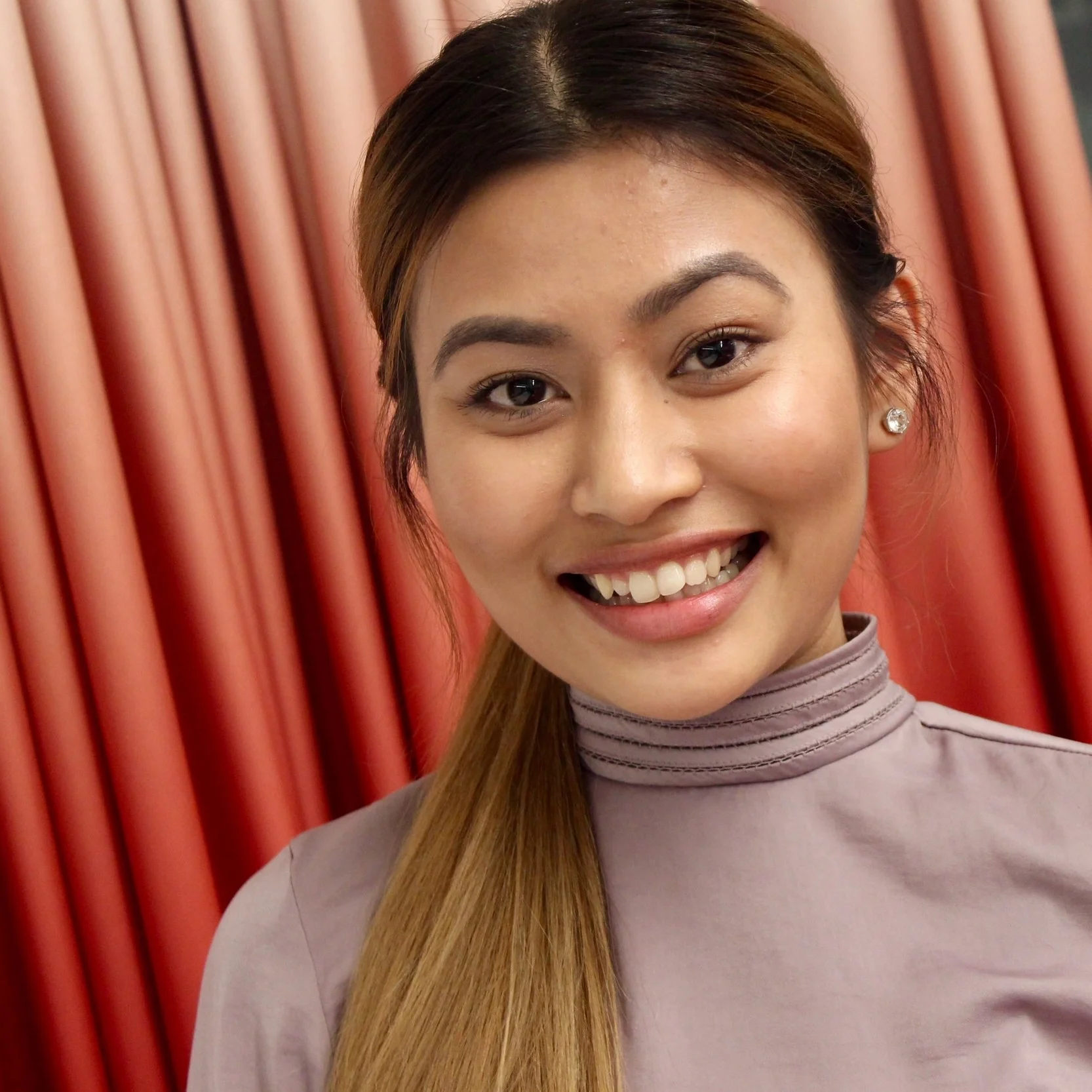 Muna Gurung