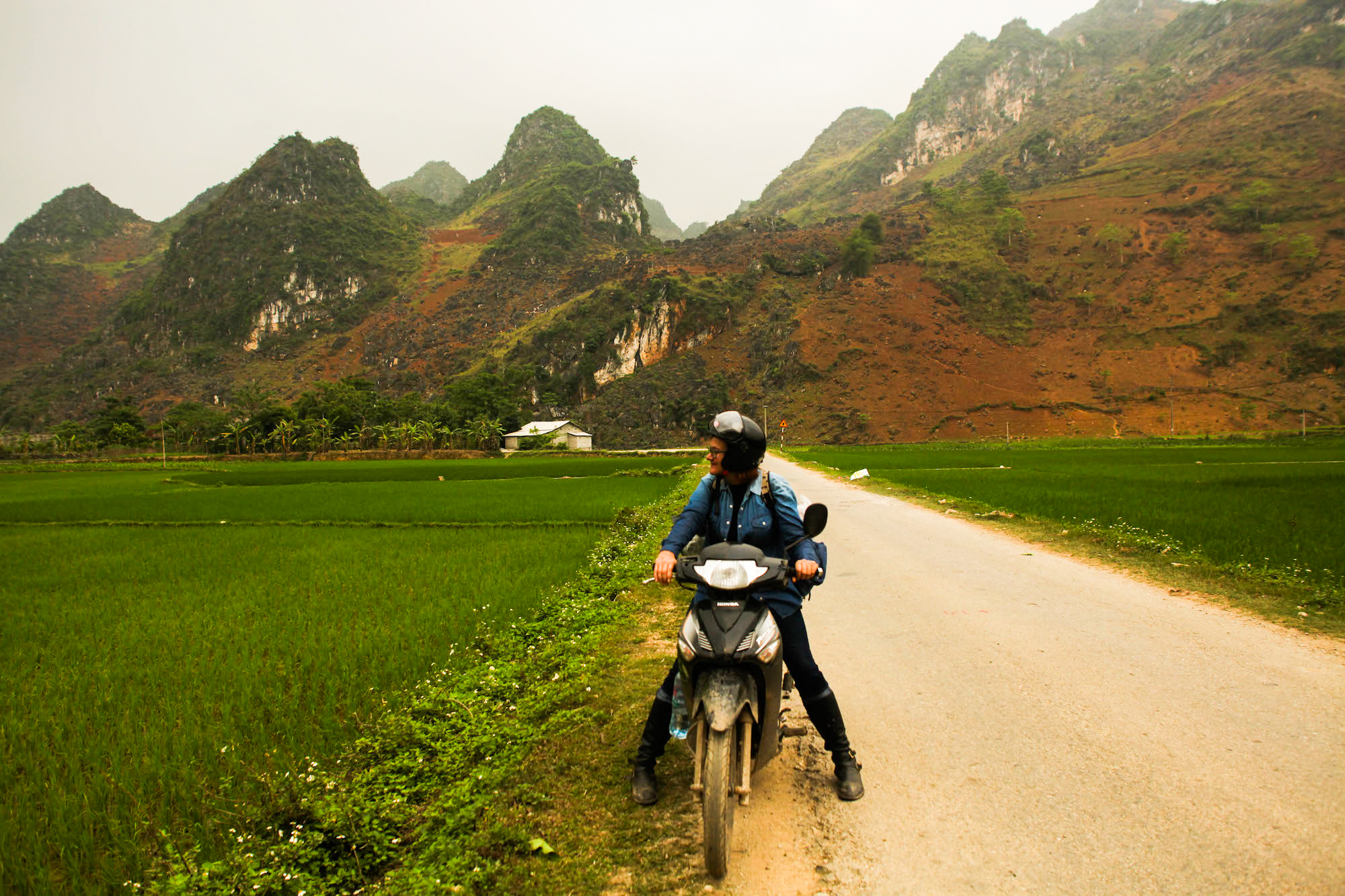 Between Yen Minh and Dong Van