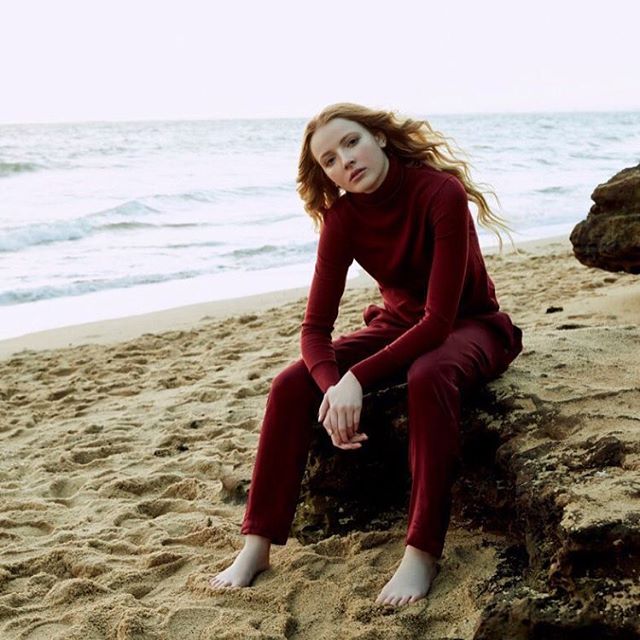 Fashion By The Sea @hufmagazine with @sarahbaxter100 🌊 
No foundation - just skincare, illuminate and conceal where needed when you have skin like this ✨
Photo @matthiasogger
Stylist @tessa.gillan.stylist
Beauty @mayvlmakeup
