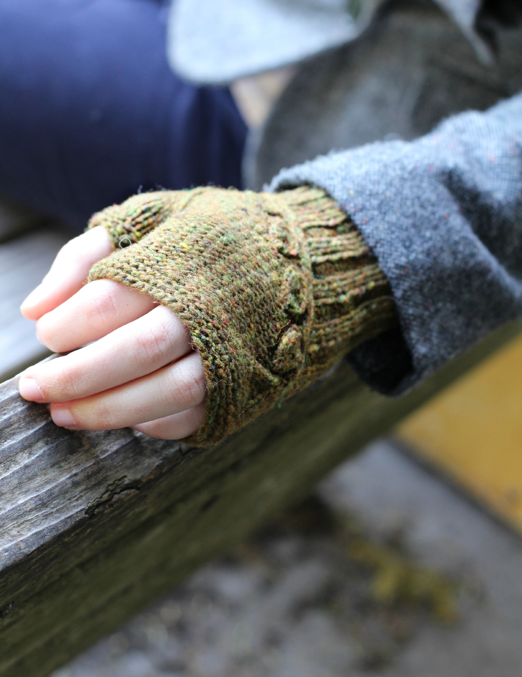 Twigs and Willows Mitts 1.jpg