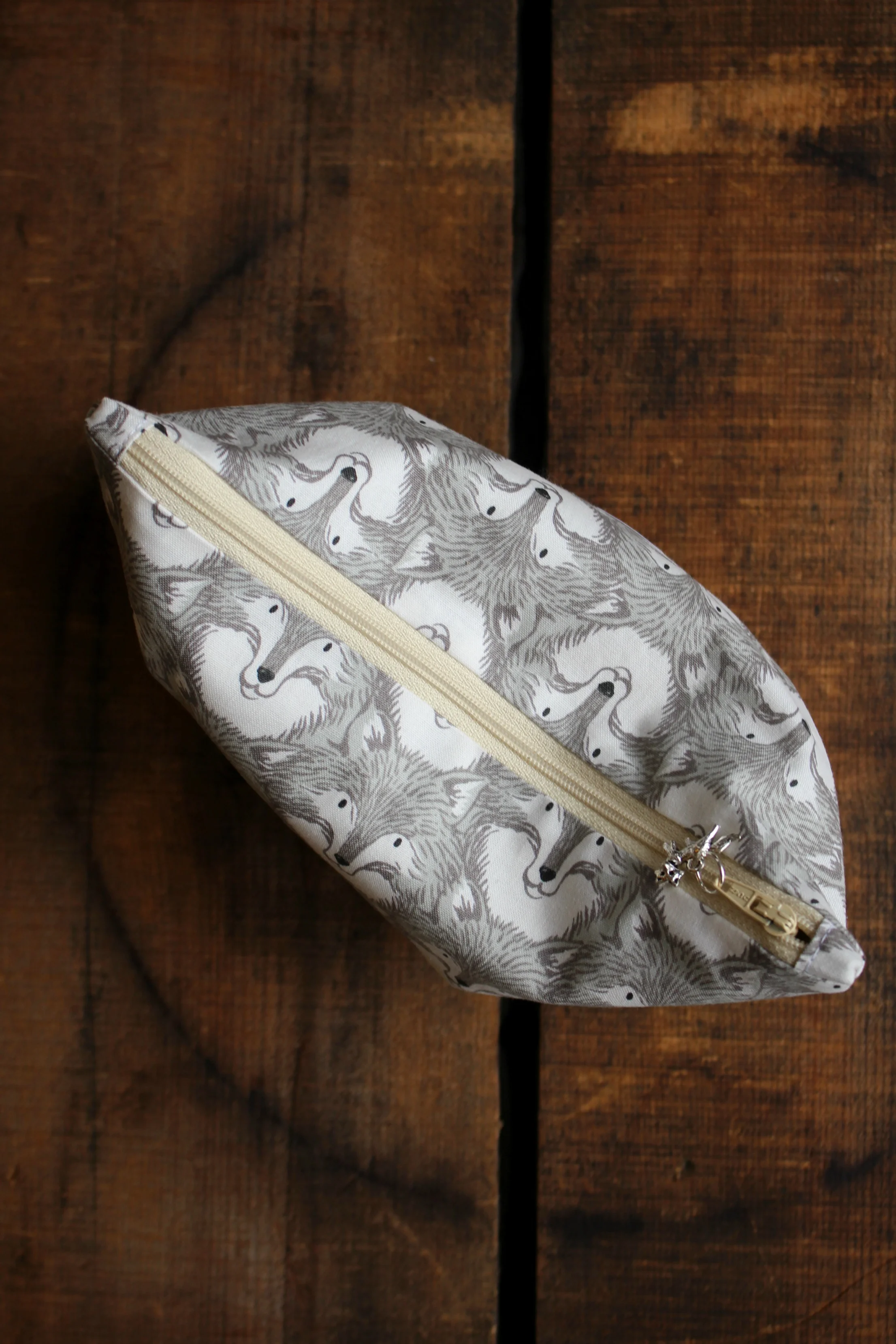 Gray Fox Pouch.jpg