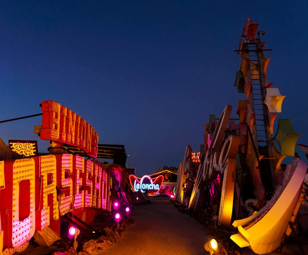 Kat-Marshello-Neon-Museum-photo6-2018.jpg